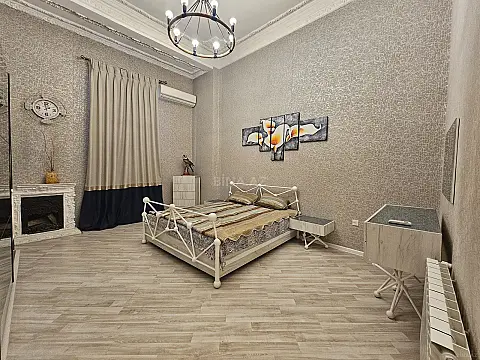 Kirayə verilir 2 otaqlı mənzil 105 m² — Bakı 2 otaq 105.00 m²