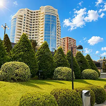 Satılır 4 otaqlı mənzil 168 m² — Bakı 4 otaq 168.00 m²