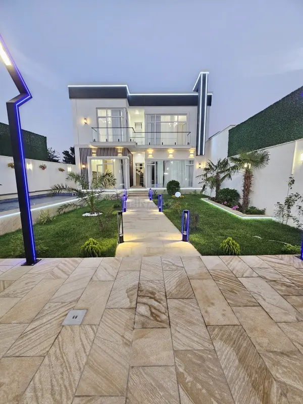 Satılır 4 otaqlı həyət evi 200 m²