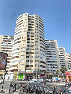 Kirayə verilir 3 otaqlı mənzil 130 m² — Bakı 3 otaq 130.00 m²