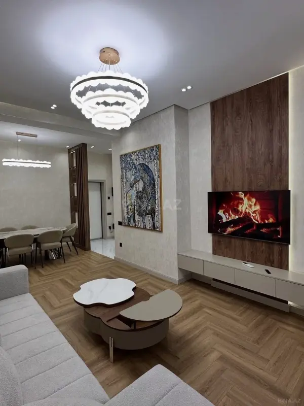 Satılır 2 otaqlı mənzil 92 m²