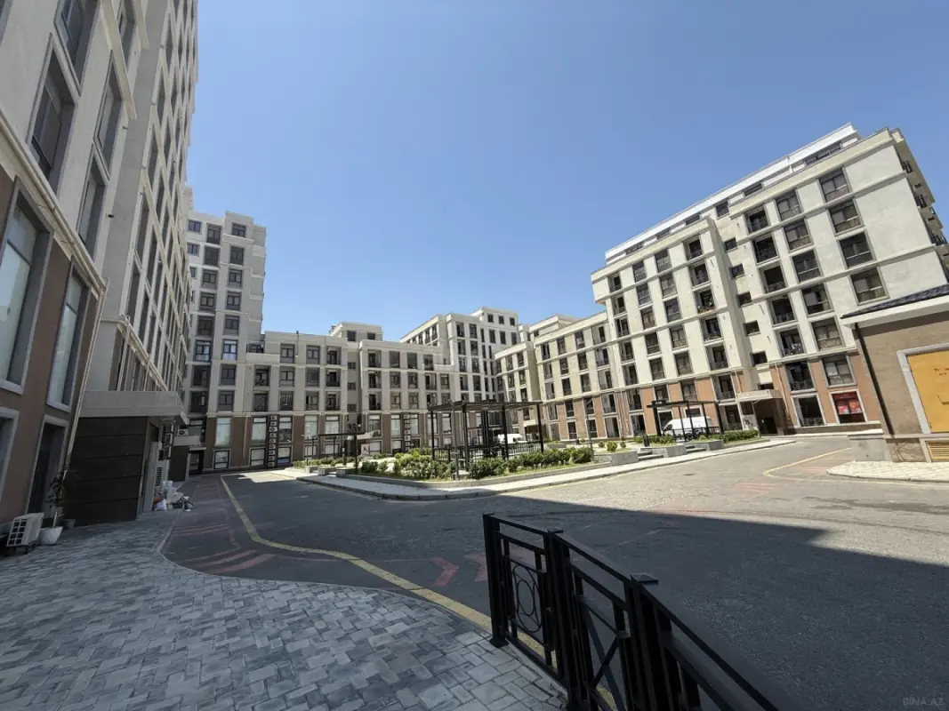 Satılır 2 otaqlı mənzil 78 m²