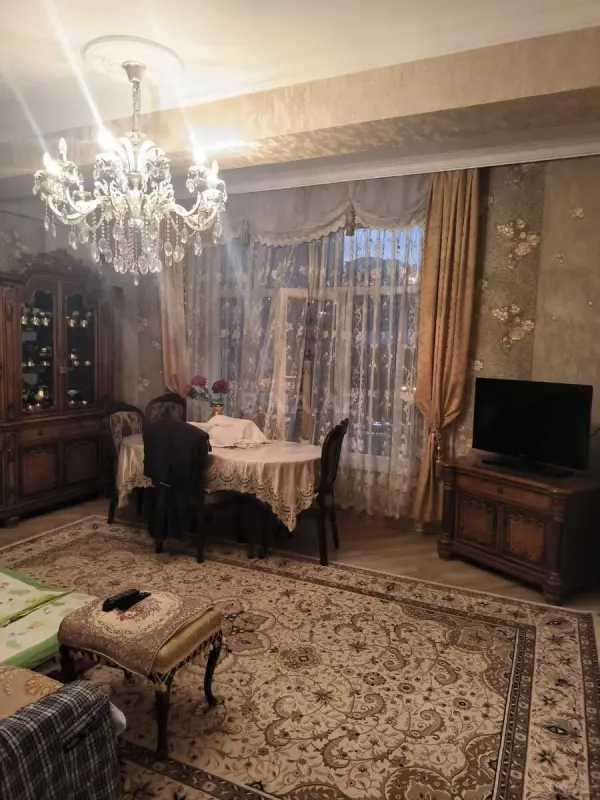 Satılır 2 otaqlı mənzil 90 m²