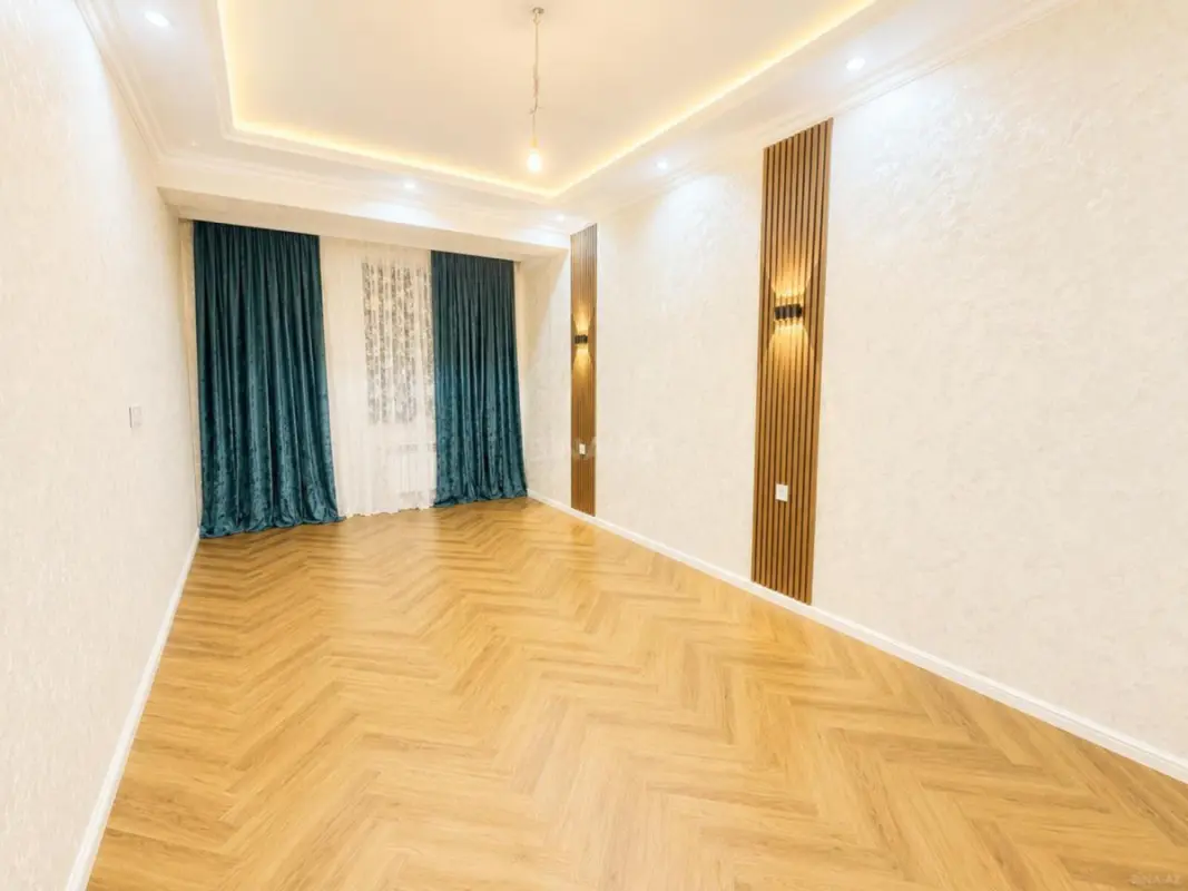 Satılır 3 otaqlı mənzil 140 m²