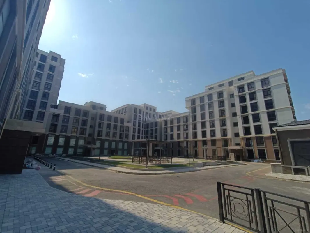 Satılır 2 otaqlı mənzil 80 m²