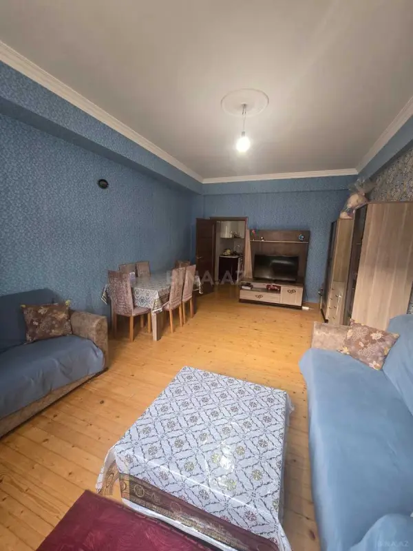 Satılır 2 otaqlı mənzil 73 m²