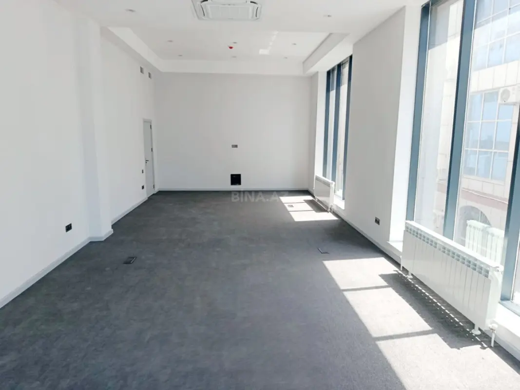 Kirayə verilir 9 otaqlı ofis 400 m²