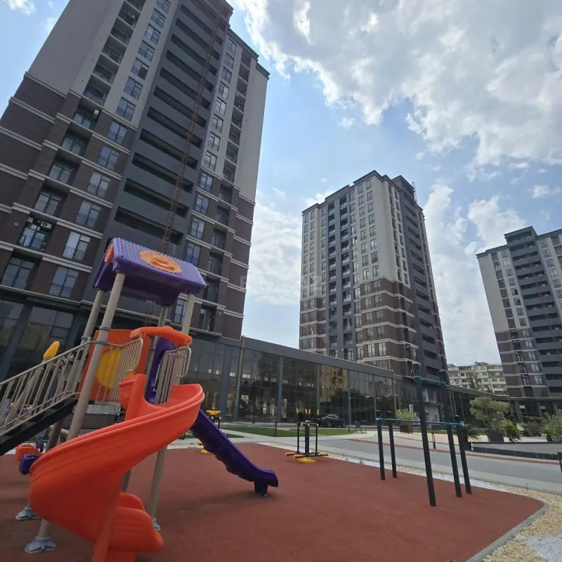 Satılır 2 otaqlı mənzil 58 m²
