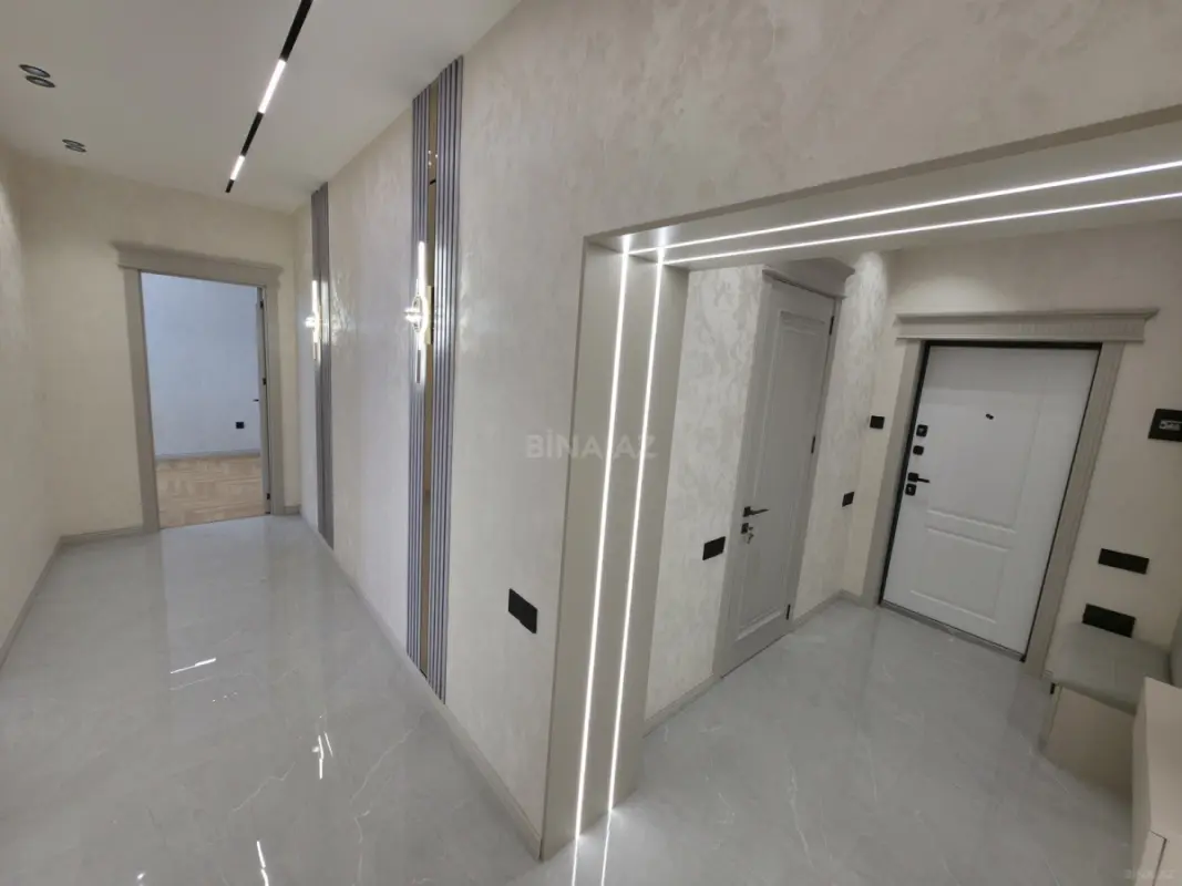 Satılır 2 otaqlı mənzil 78 m²