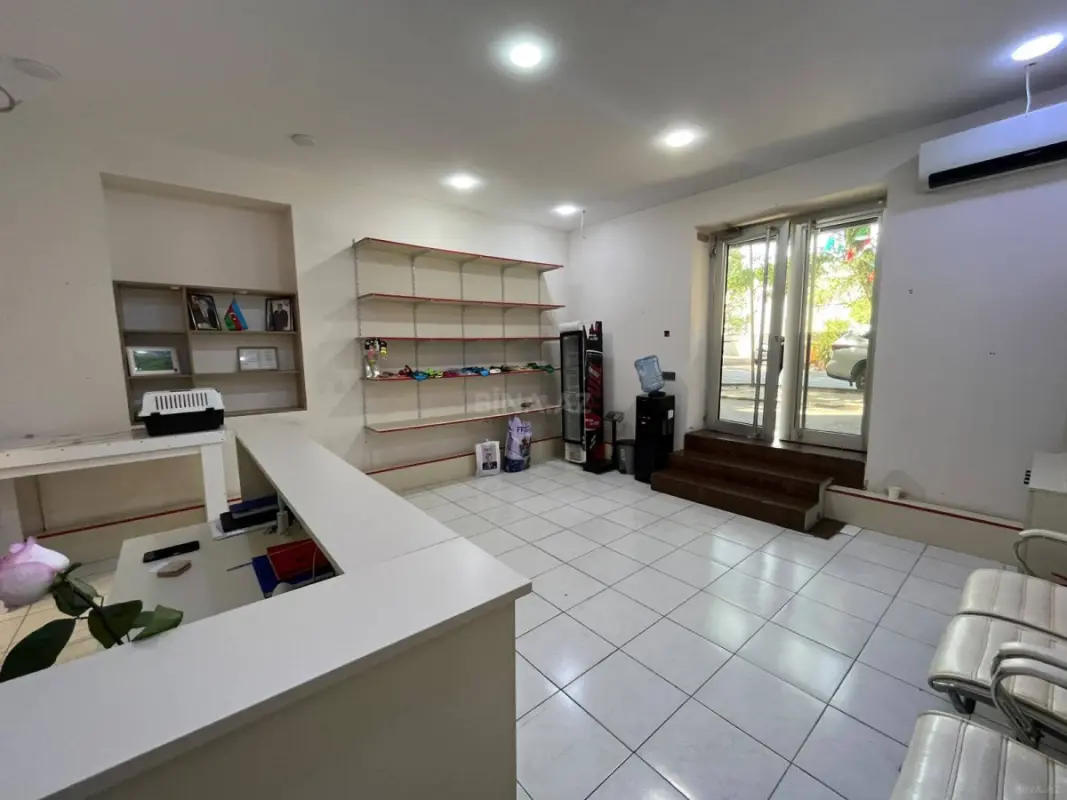 Satılır obyekt 100 m²