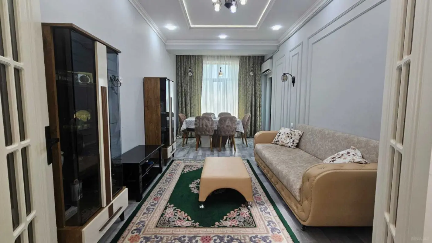 Satılır 3 otaqlı mənzil 98 m²