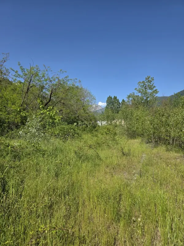 Satılır torpaq sahəsi 200 m²