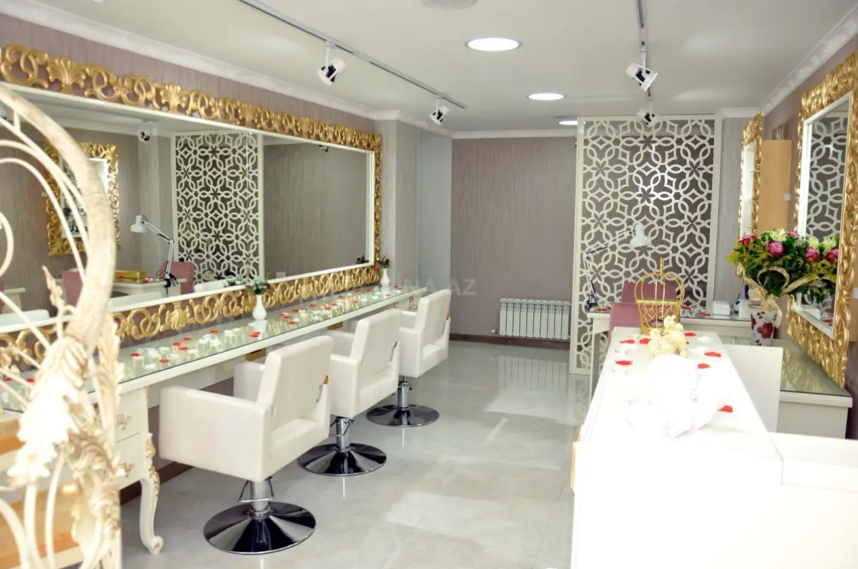 Satılır obyekt 54 m²