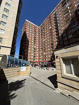 Satılır 3 otaqlı mənzil 80 m² — Bakı, Memar Əcəmi yanı 3 otaq 80.00 m²