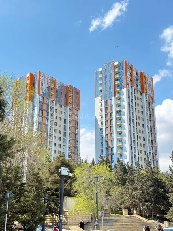 Satılır 2 otaqlı mənzil 43 m²