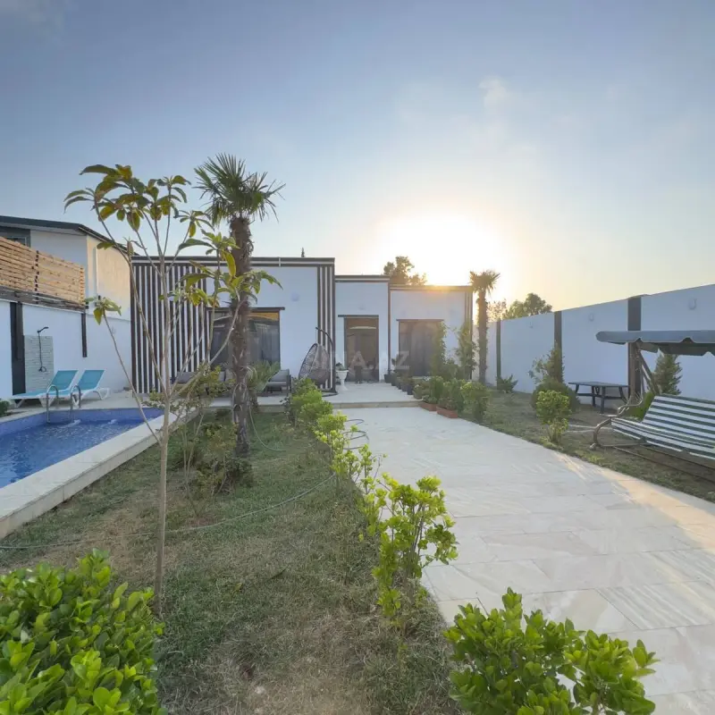 Satılır 4 otaqlı həyət evi 150 m²