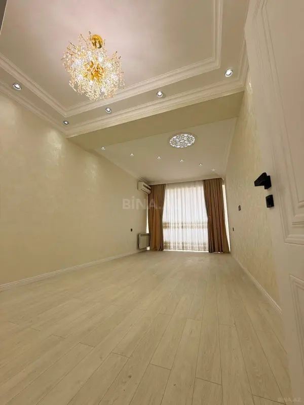 Satılır 3 otaqlı mənzil 110 m²