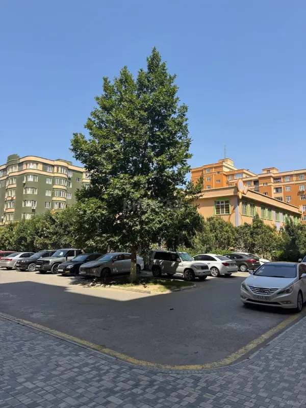 Satılır 2 otaqlı mənzil 64 m²