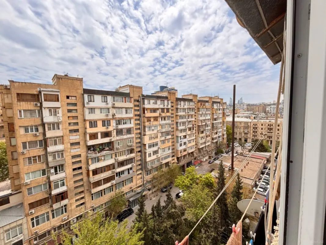 Satılır 3 otaqlı mənzil 70 m²