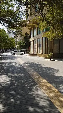 Kirayə verilir obyekt 1400 m² — Bakı 1400.00 m²