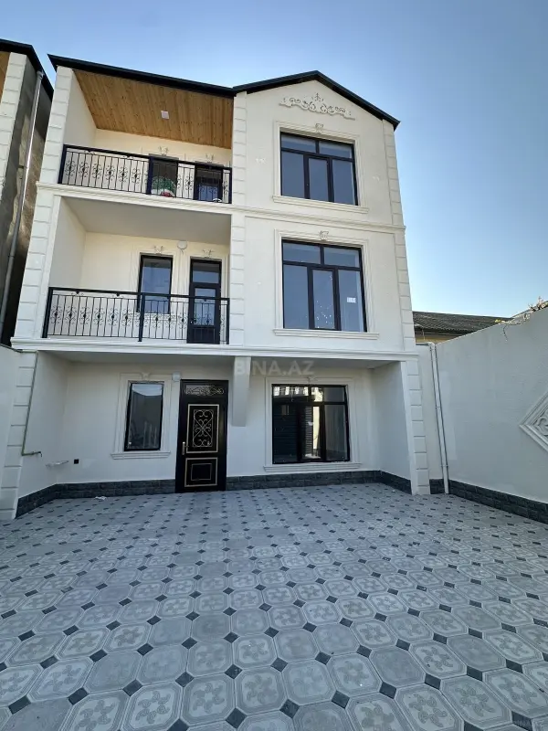 Satılır 6 otaqlı həyət evi 200 m²