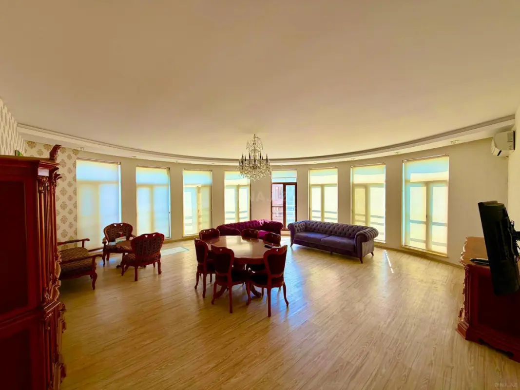 Satılır 3 otaqlı mənzil 157 m²