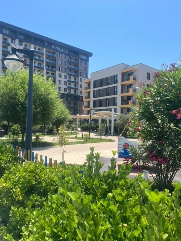 Kirayə verilir 2 otaqlı mənzil 80 m²