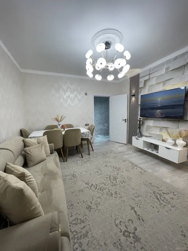 Satılır 4 otaqlı mənzil 60 m²