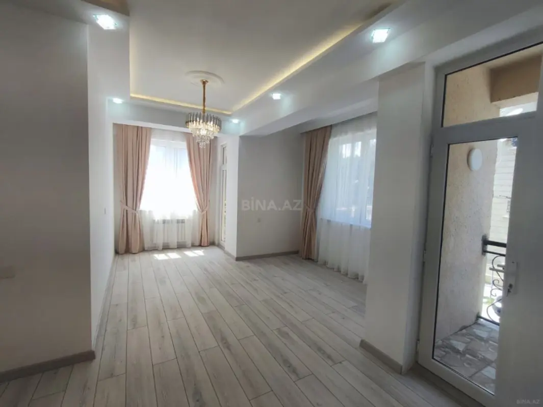 Satılır 2 otaqlı mənzil 73 m²