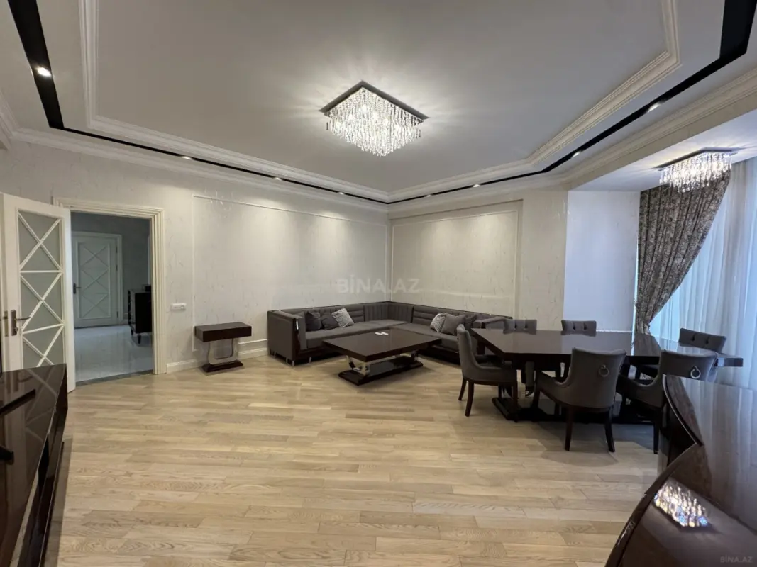 Satılır 2 otaqlı mənzil 113 m²