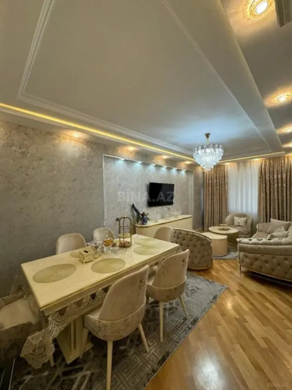 Satılır 3 otaqlı mənzil 106 m²