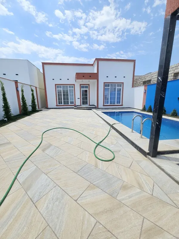 Satılır 4 otaqlı həyət evi 150 m²