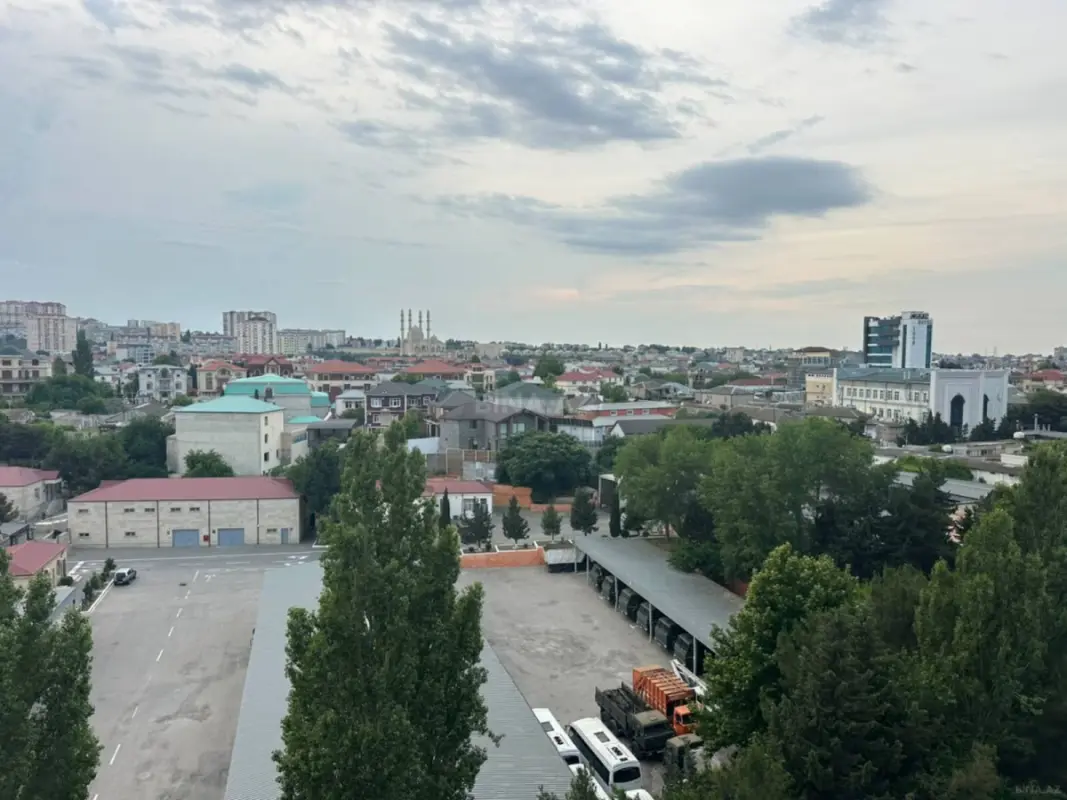 Satılır 2 otaqlı mənzil 85 m²