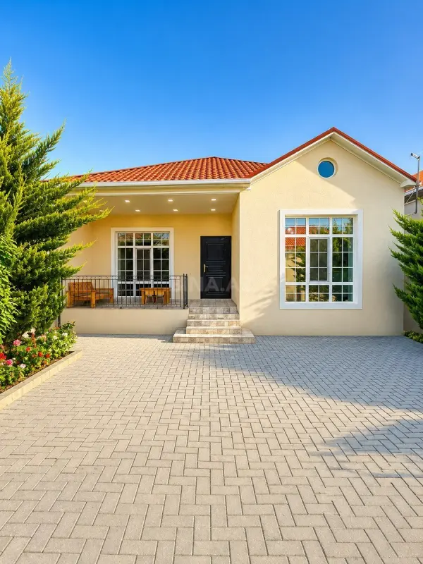 Satılır 4 otaqlı həyət evi 100 m²