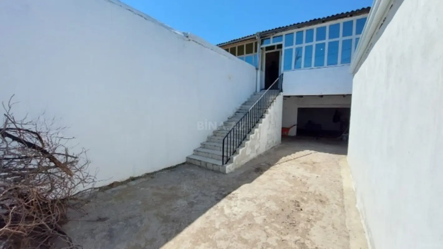 Satılır 4 otaqlı həyət evi 110 m²