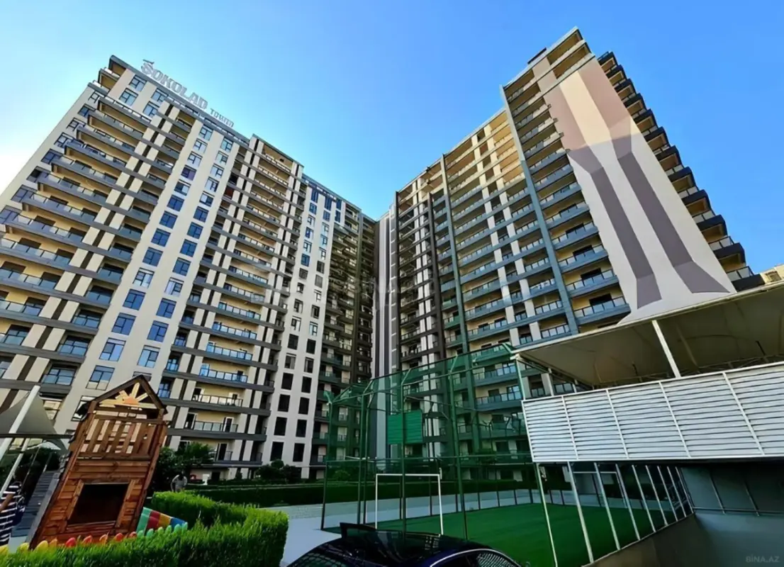 Satılır 3 otaqlı mənzil 152 m²