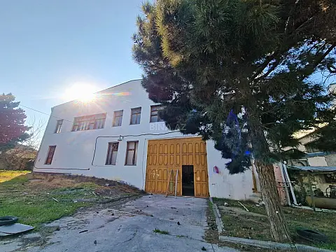 Kirayə verilir obyekt 1500 m² — Xırdalan 1500.00 m²