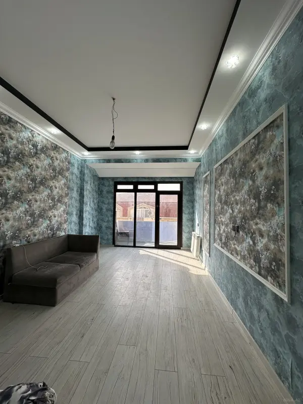 Satılır 2 otaqlı mənzil 83 m²
