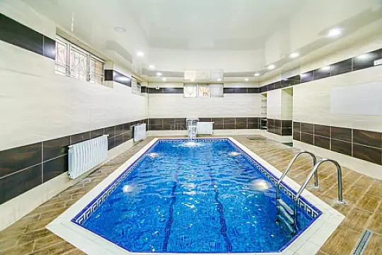 Kirayə verilir 8 otaqlı həyət evi 550 m² — Bakı, Yasamal 8 otaq 550.00 m²