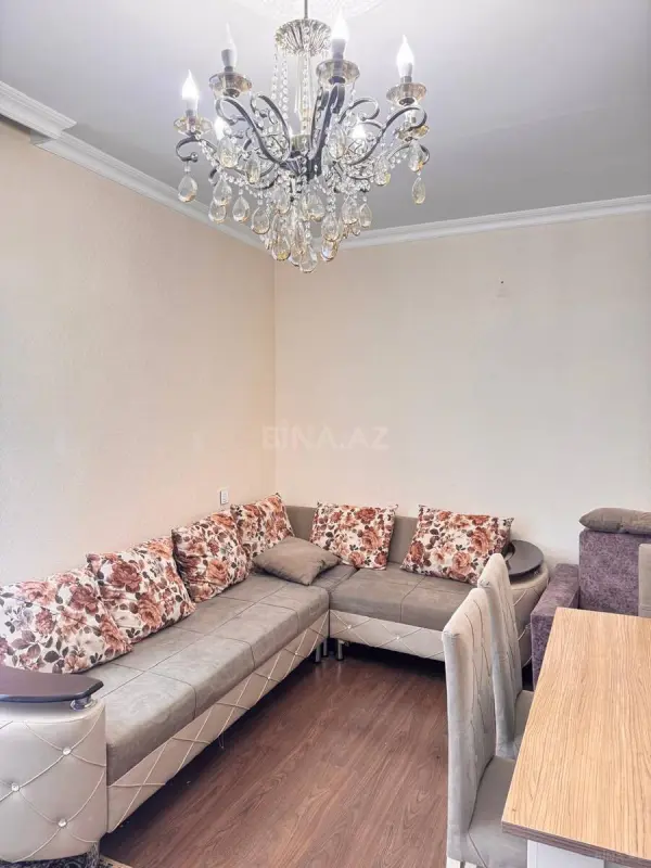 Kirayə verilir 3 otaqlı mənzil 75 m²