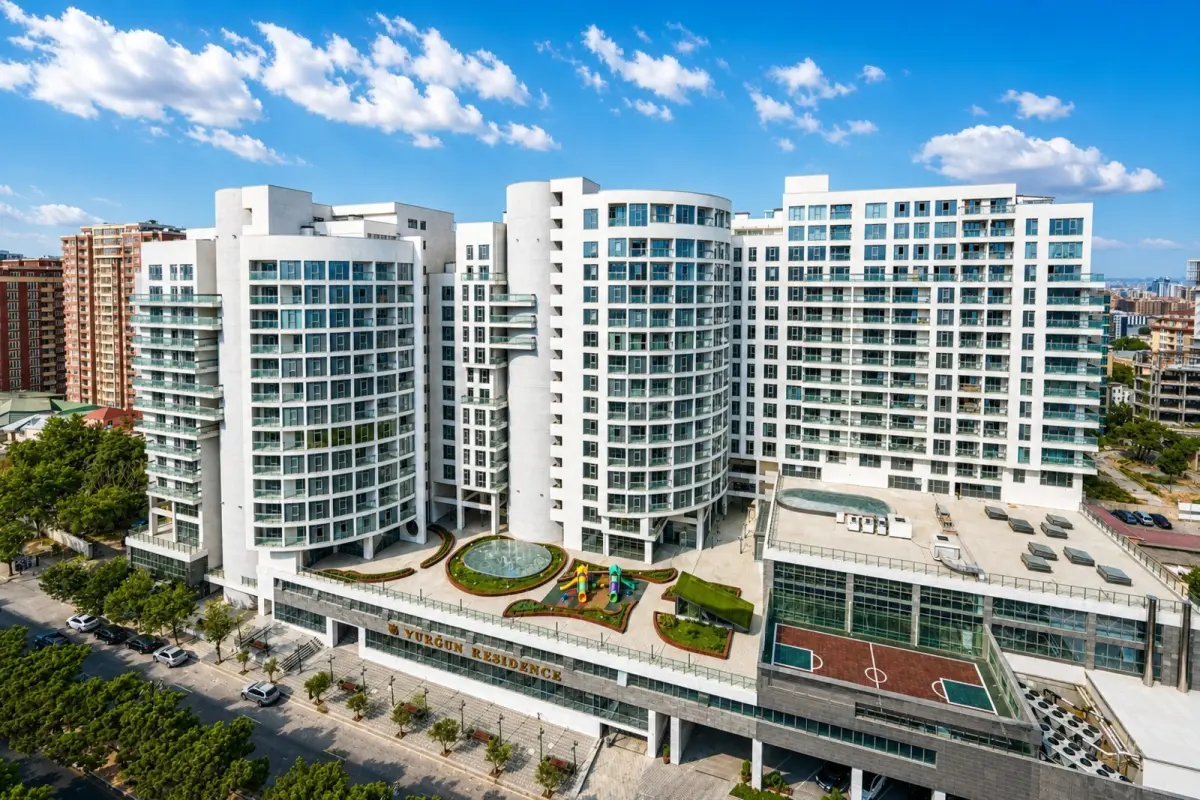 Satılır 4 otaqlı mənzil 177 m²