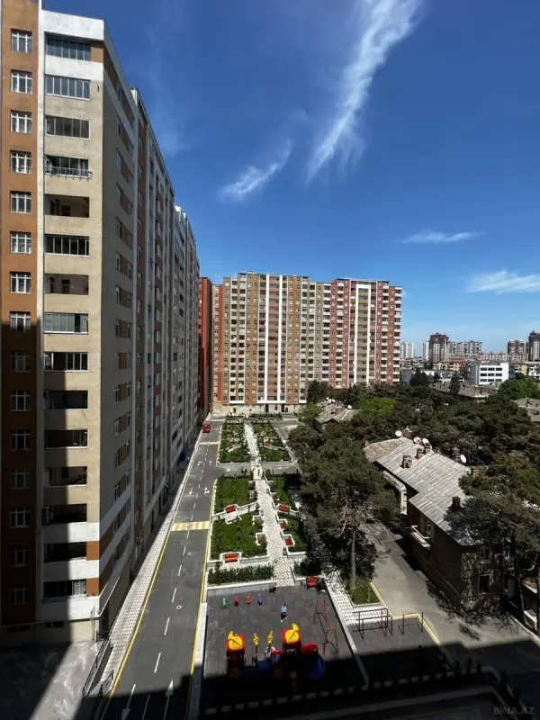 Satılır 2 otaqlı mənzil 80 m²