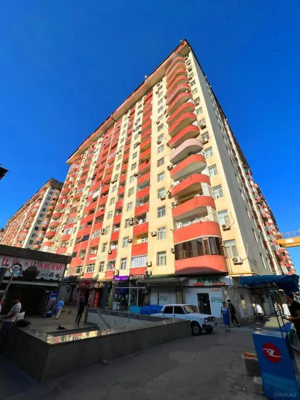 Satılır 3 otaqlı mənzil 113 m²