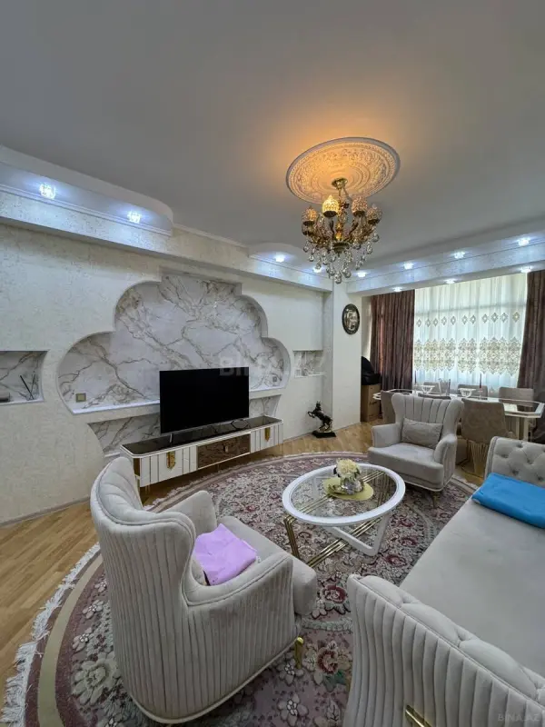 Satılır 3 otaqlı mənzil 110 m²