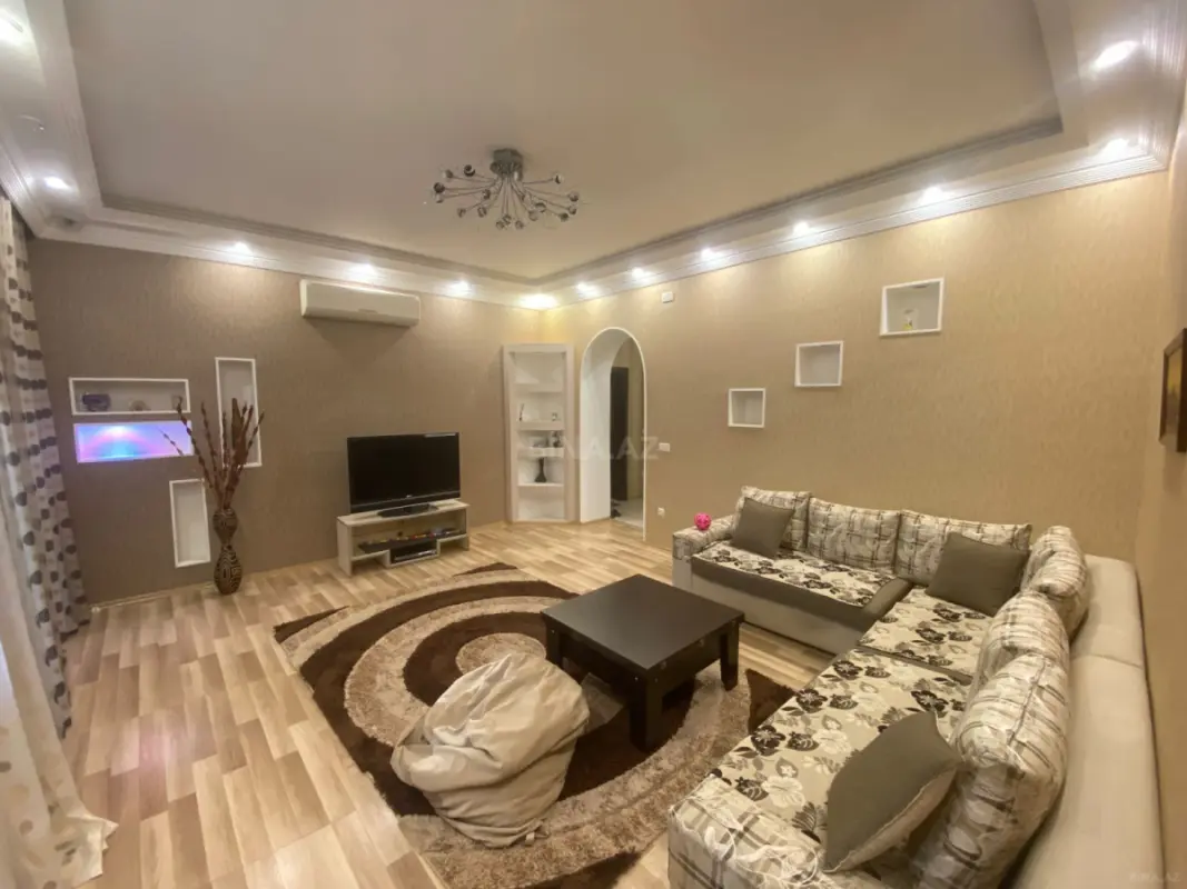 Kirayə verilir 2 otaqlı mənzil 80 m²
