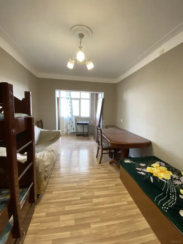 Satılır 2 otaqlı mənzil 62 m²