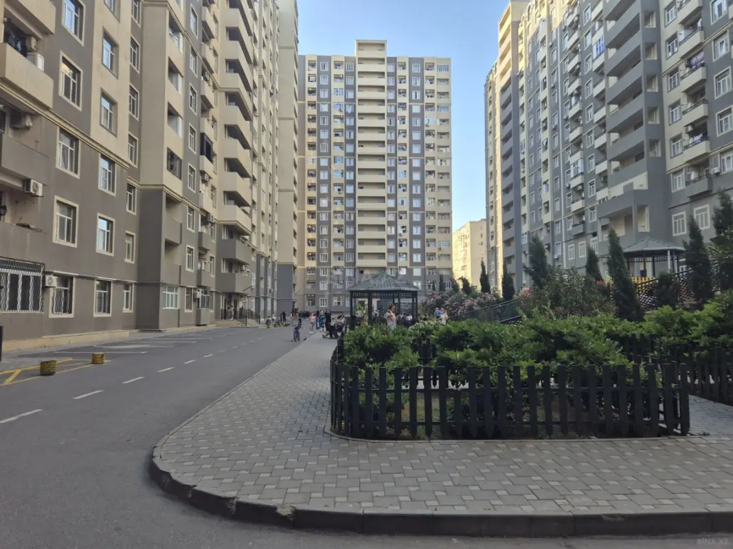Satılır 1 otaqlı mənzil 47 m²