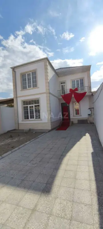 Satılır 5 otaqlı həyət evi 160 m²