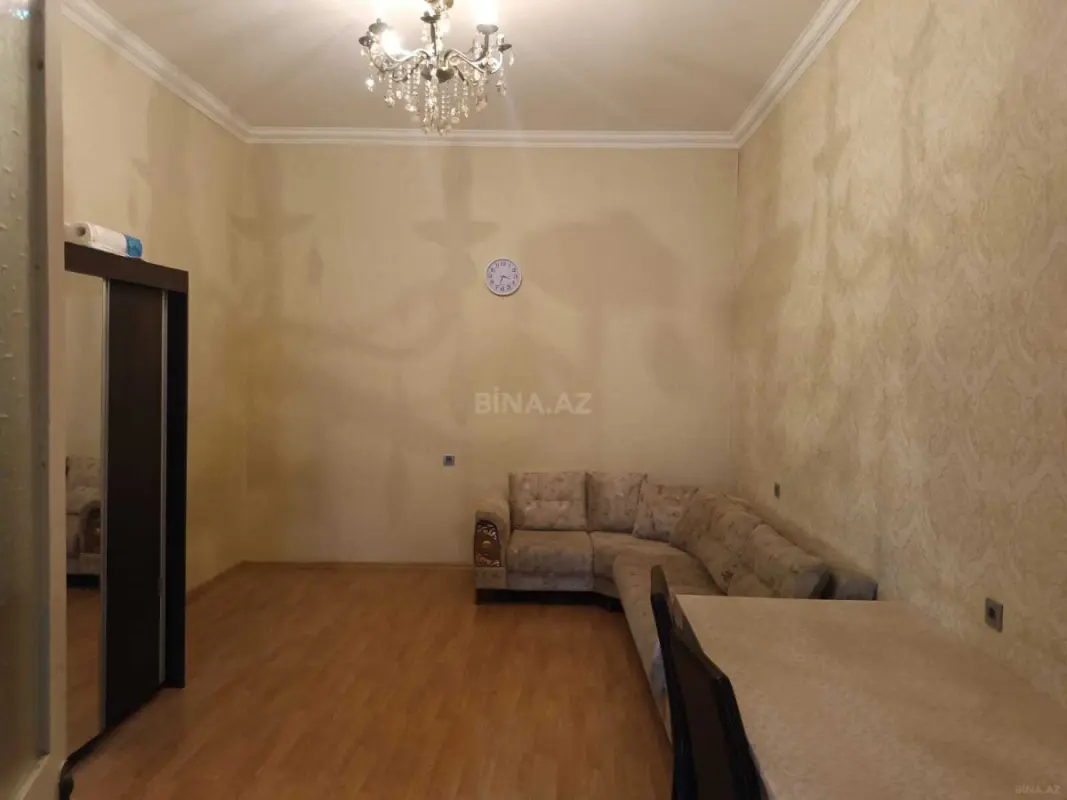 Satılır 1 otaqlı mənzil 36.6 m²