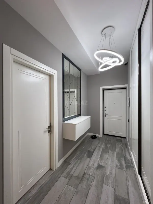 Satılır 3 otaqlı mənzil 120 m²
